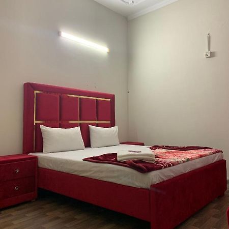 Eden Plus Executive Hotel Лахор Екстериор снимка