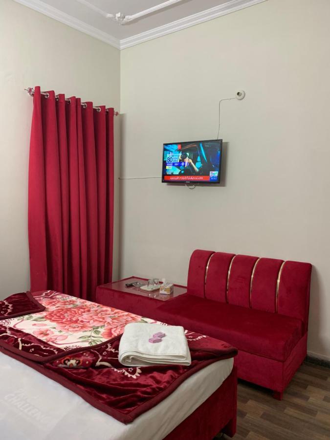 Eden Plus Executive Hotel Лахор Екстериор снимка