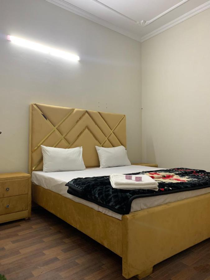Eden Plus Executive Hotel Лахор Екстериор снимка