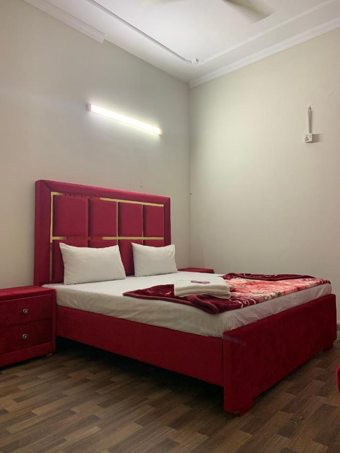 Eden Plus Executive Hotel Лахор Екстериор снимка