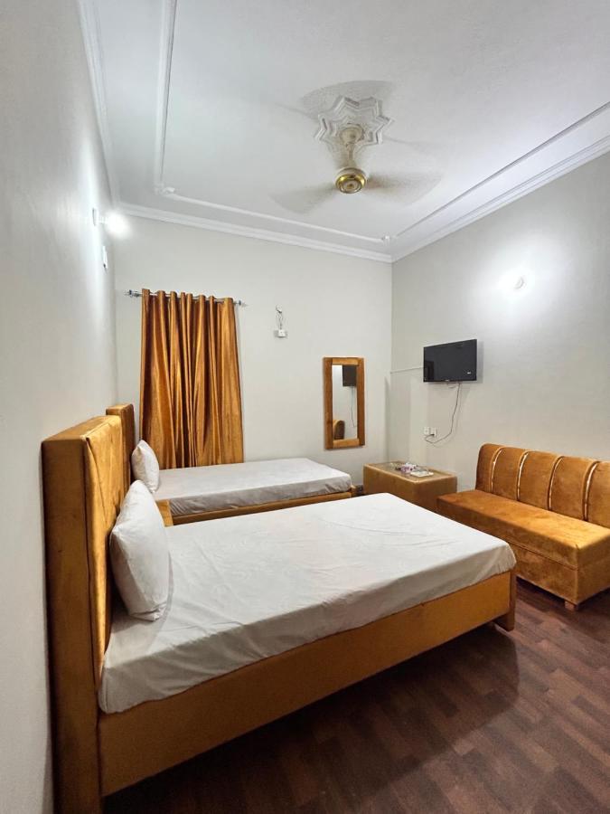 Eden Plus Executive Hotel Лахор Екстериор снимка